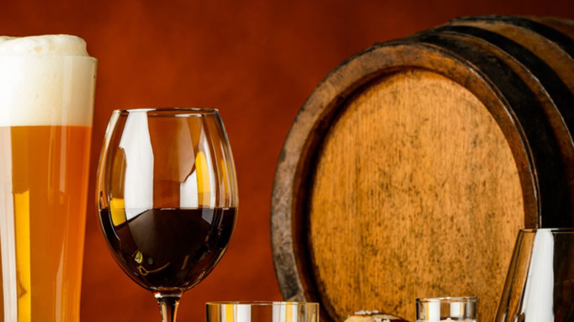 The 18 Best and Worst Keto Beer, Wine, and Alcohol Options