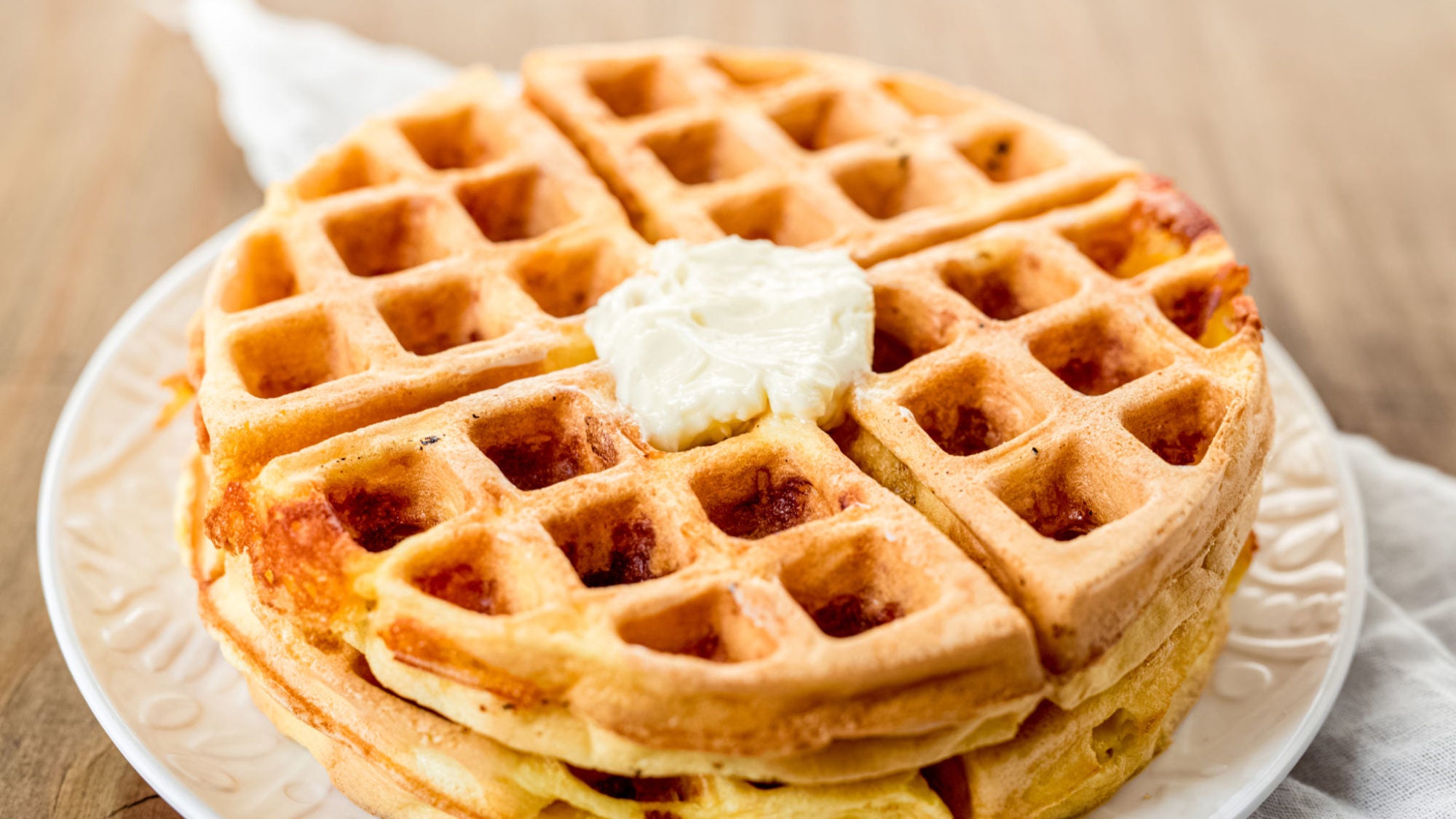 Keto Chaffle Recipe {Low-Carb Cheese Waffles}