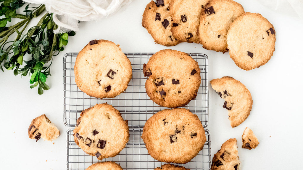 Easy Keto Chocolate Chip Cookies {Low-Carb and Gluten-Free}