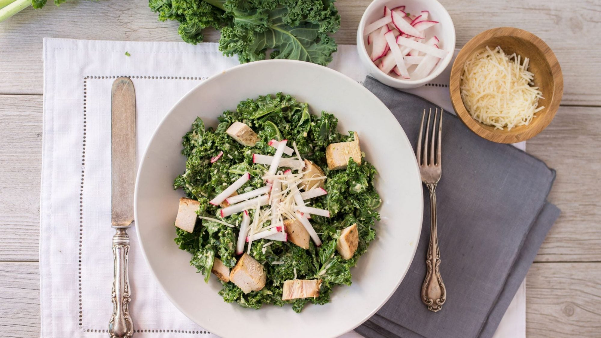 Keto Chicken Caesar Salad Recipe {Low-Carb}